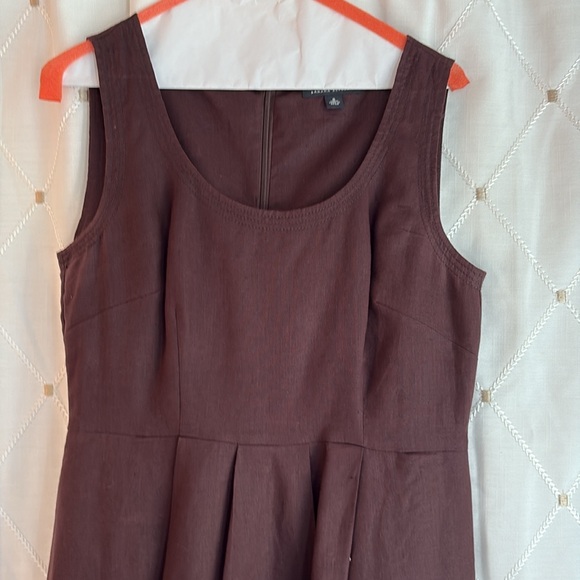 Banana Republic 100% linen dress in chocolate brown - Picture 10 of 10